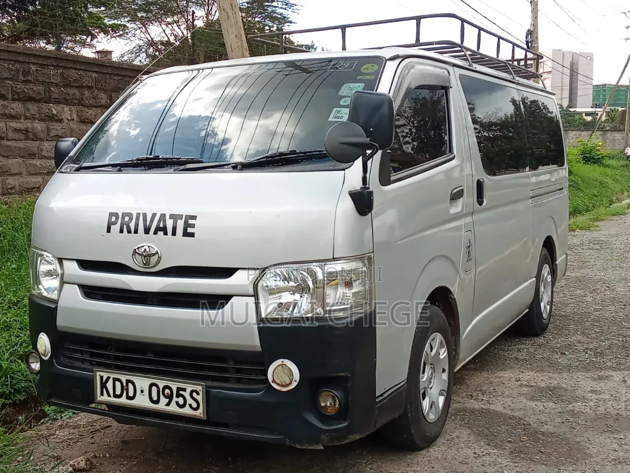 Toyota HiAce 2014 Silver
