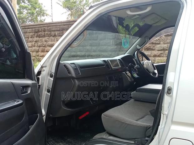 Toyota HiAce 2014 Silver - thumbnail 6