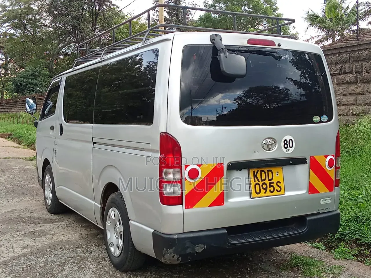 Toyota HiAce 2014 Silver