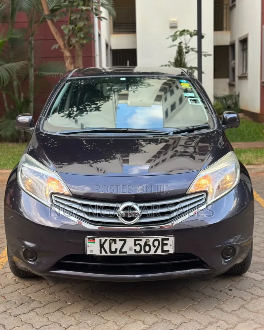 Nissan Note 2013 Maroon