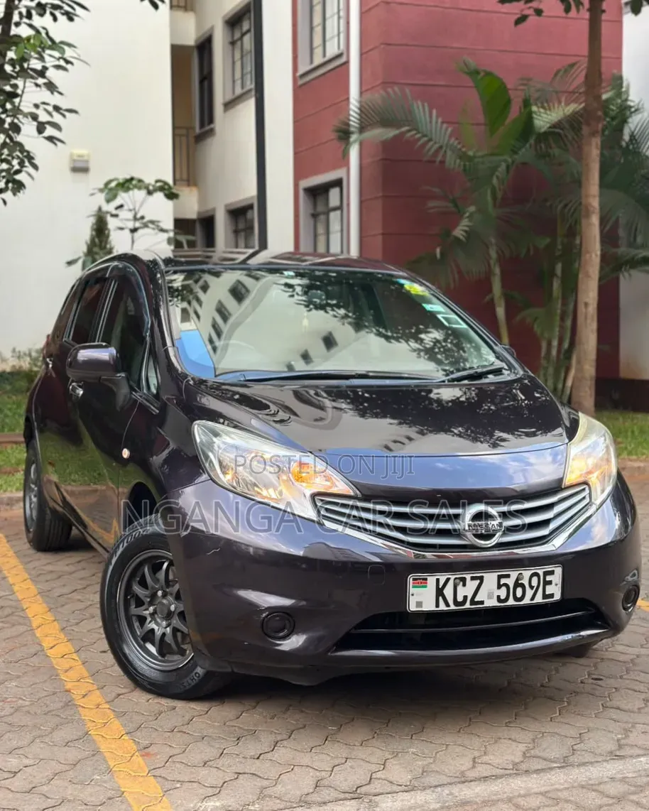 Nissan Note 2013 Maroon