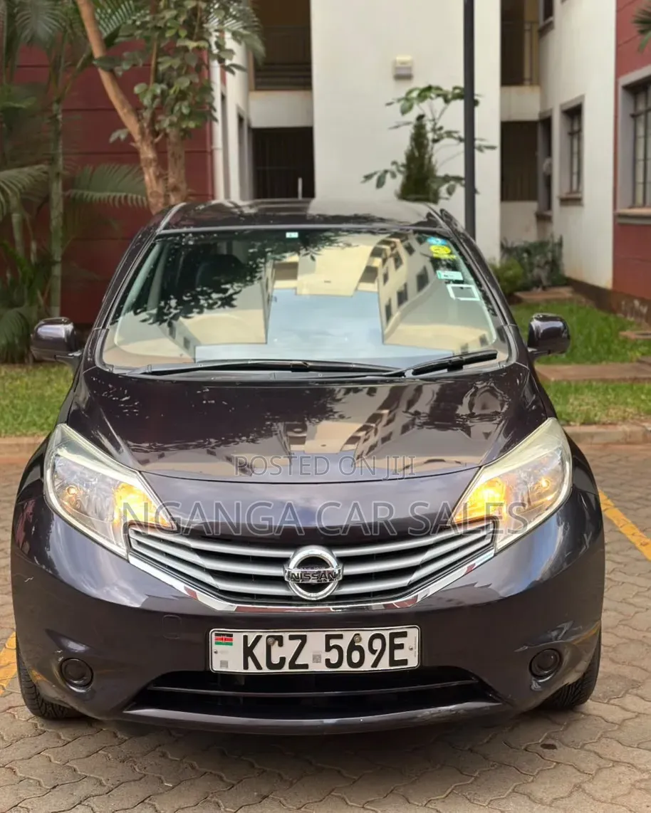 Nissan Note 2013 Maroon