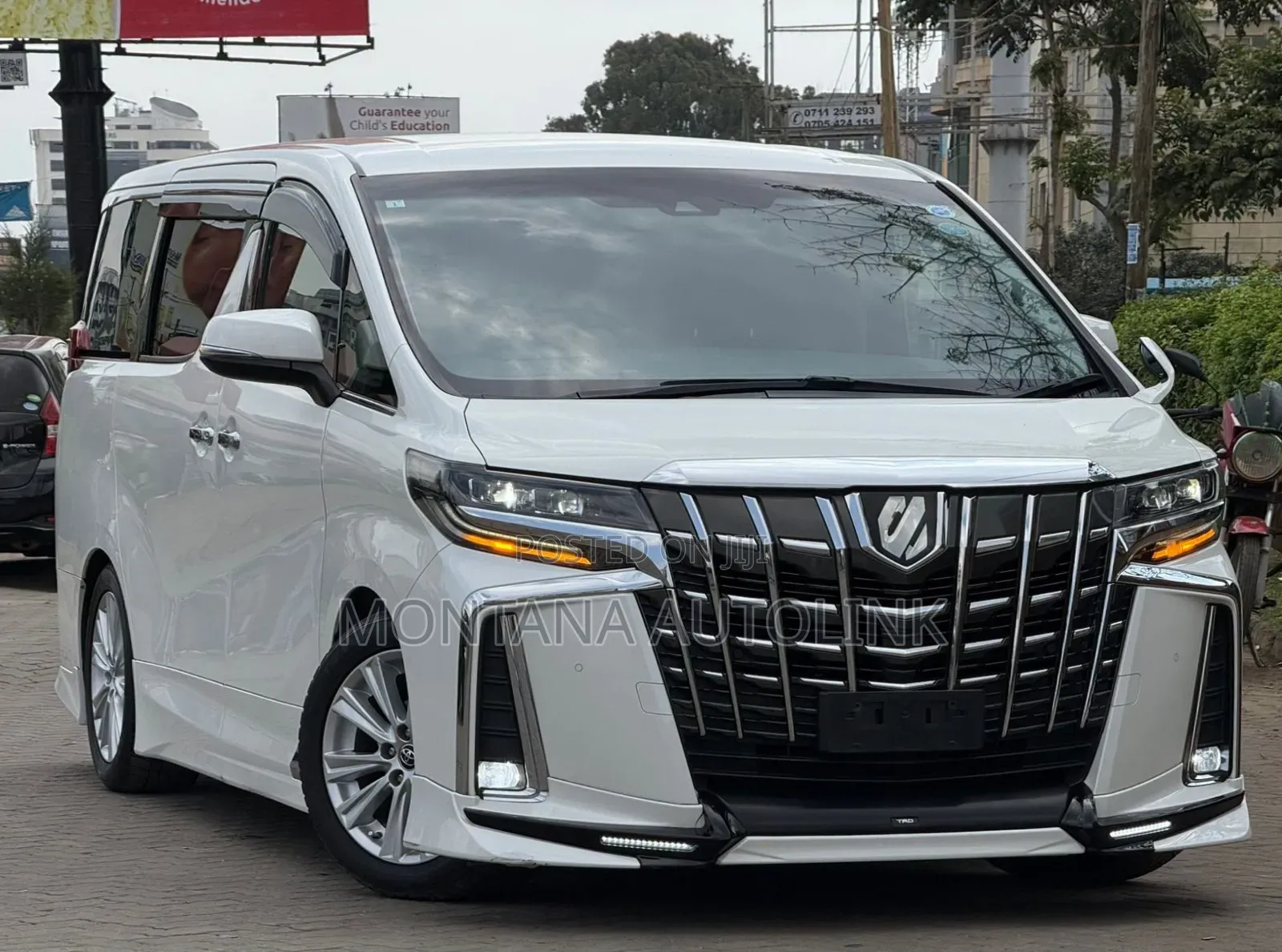 Toyota Alphard 2.5 Petrol FWD 2019 White