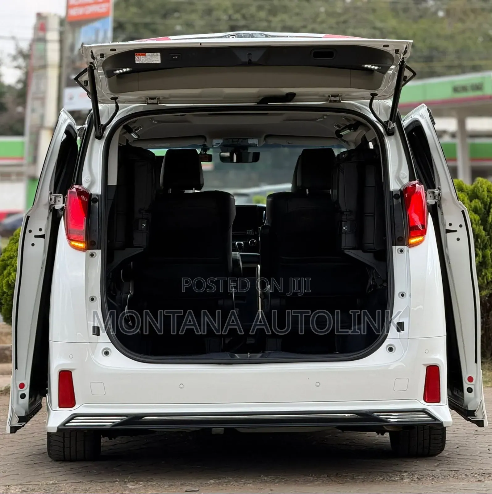 Toyota Alphard 2.5 Petrol FWD 2019 White