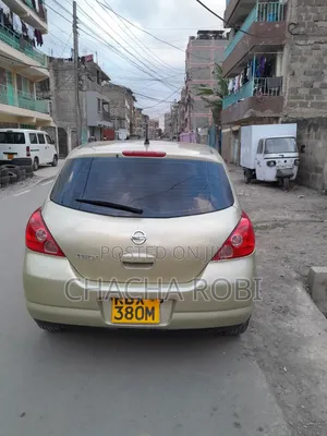 Nissan Tiida 2006 Silver