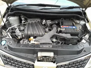Nissan Tiida 2006 Silver