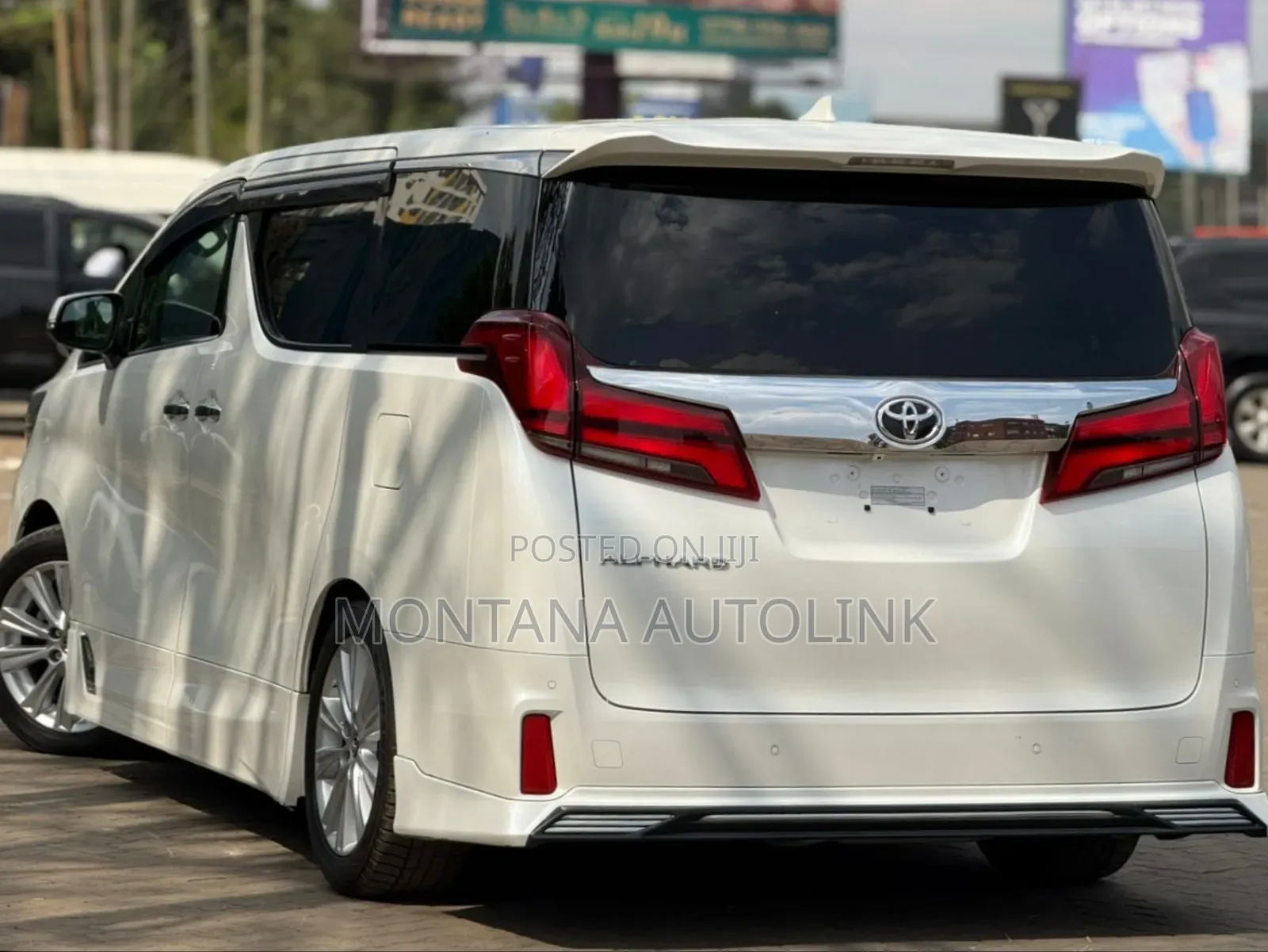 Toyota Alphard 2.5 Petrol FWD 2019 White
