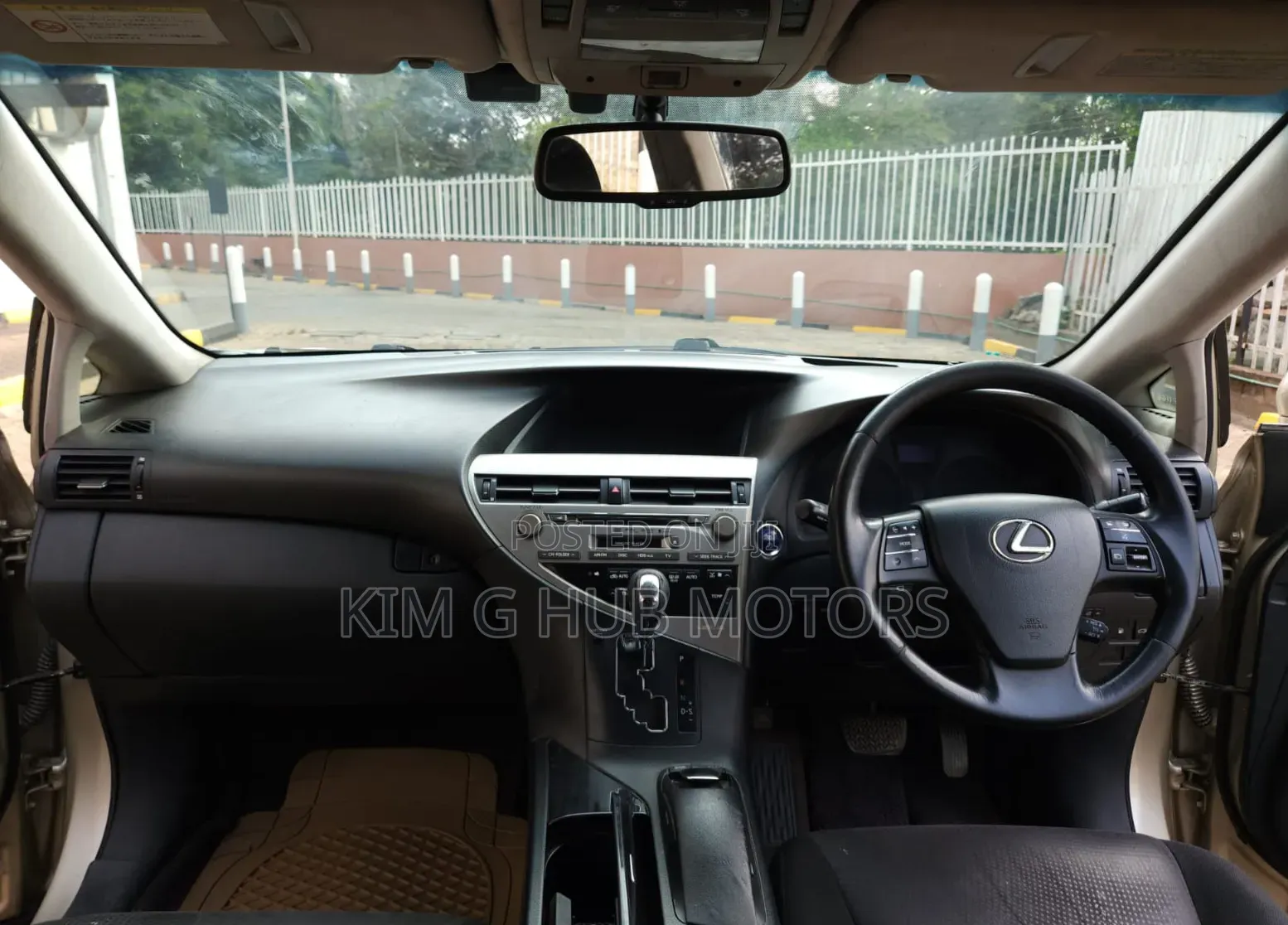 Lexus RX 2011 Gold