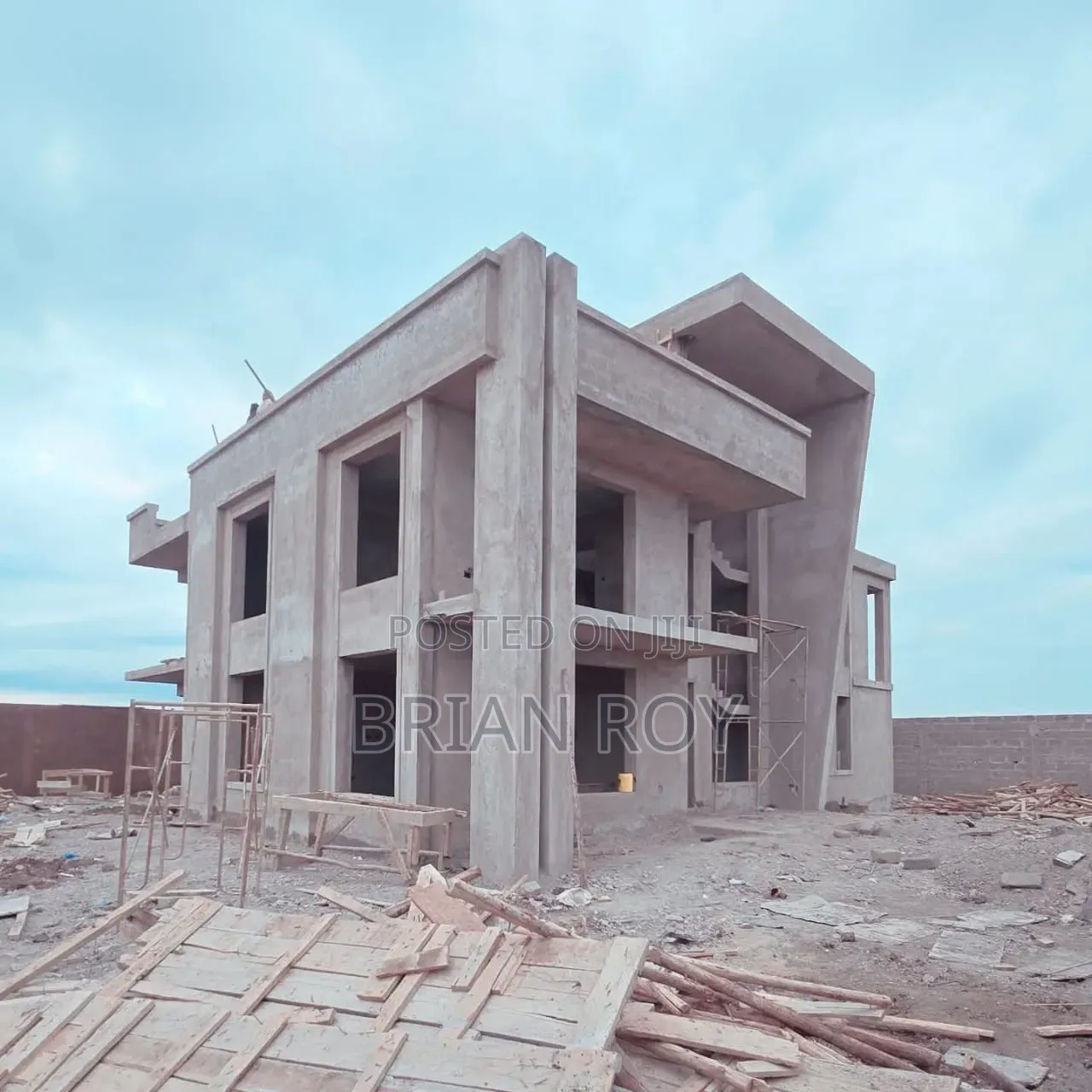 Land in Kitengela With Unfinished House