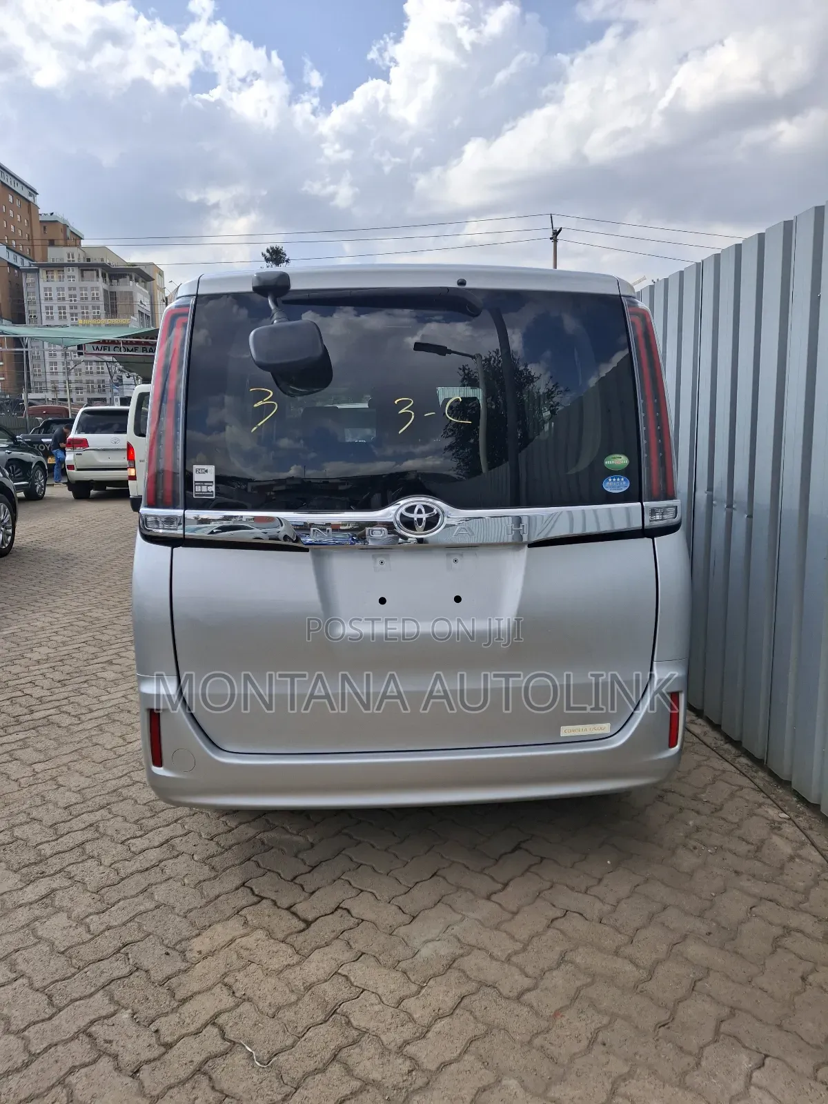 Toyota Noah 2.0 FWD (8 Seater) 2020 Silver