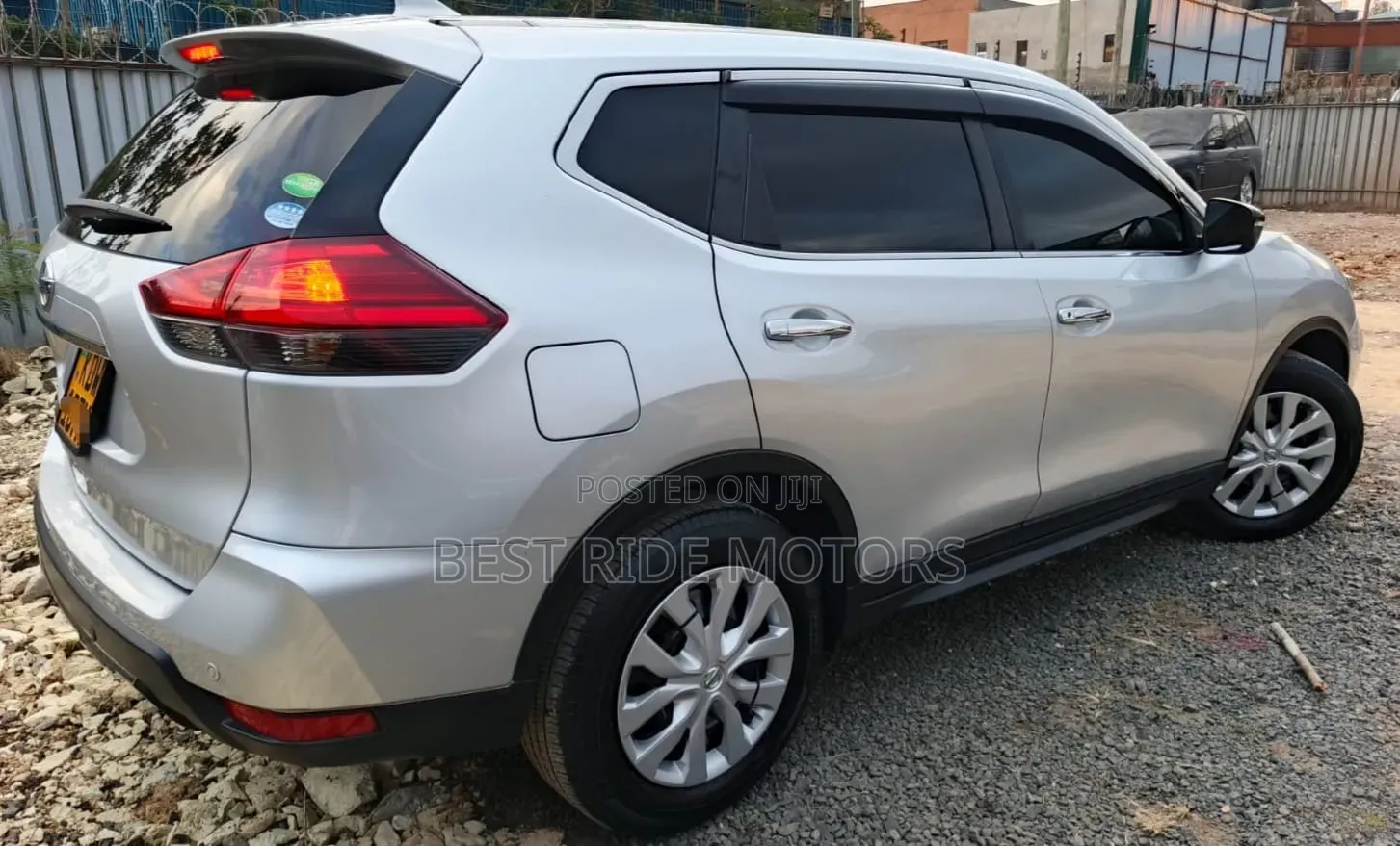 Nissan X-Trail 2018 Silver