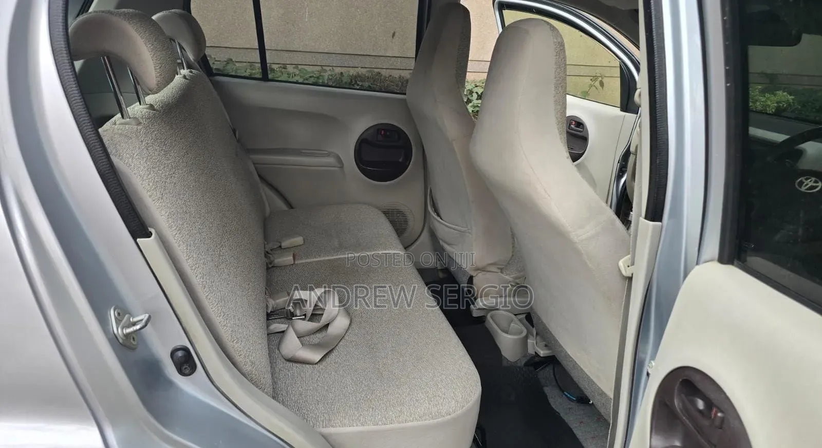 Toyota Passo 2012 Silver