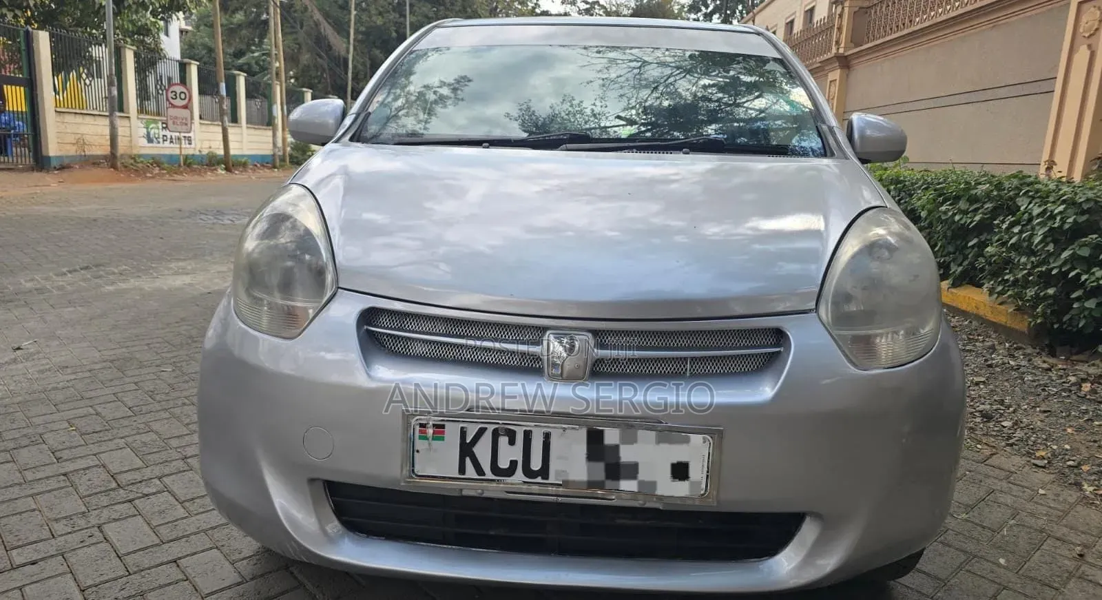 Toyota Passo 2012 Silver