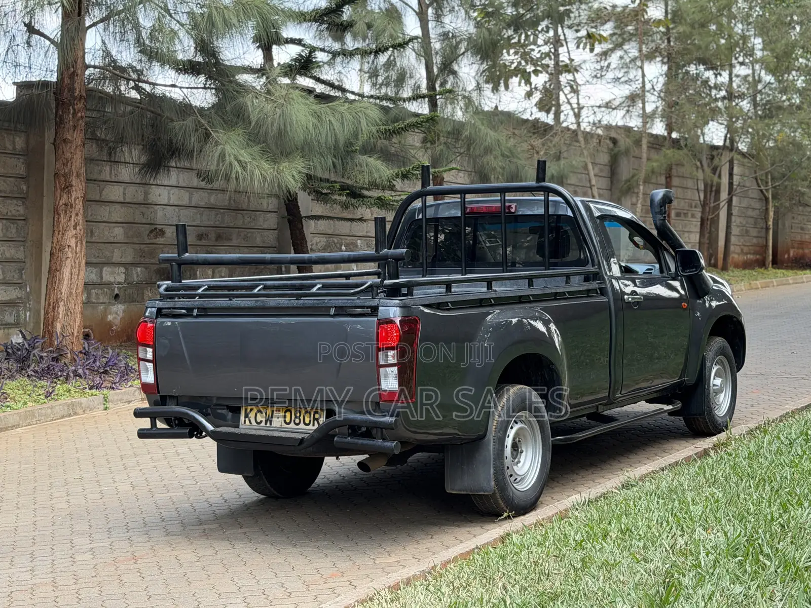 Isuzu D-MAX 2019 Gray
