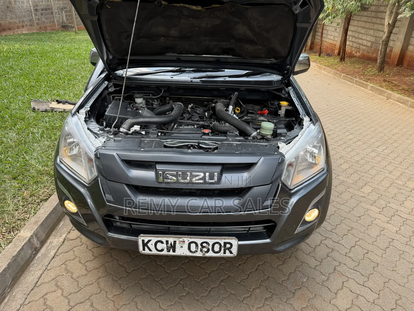 Isuzu D-MAX 2019 Gray