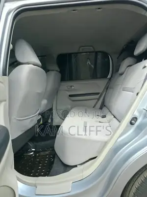 Toyota Passo 2018 Silver