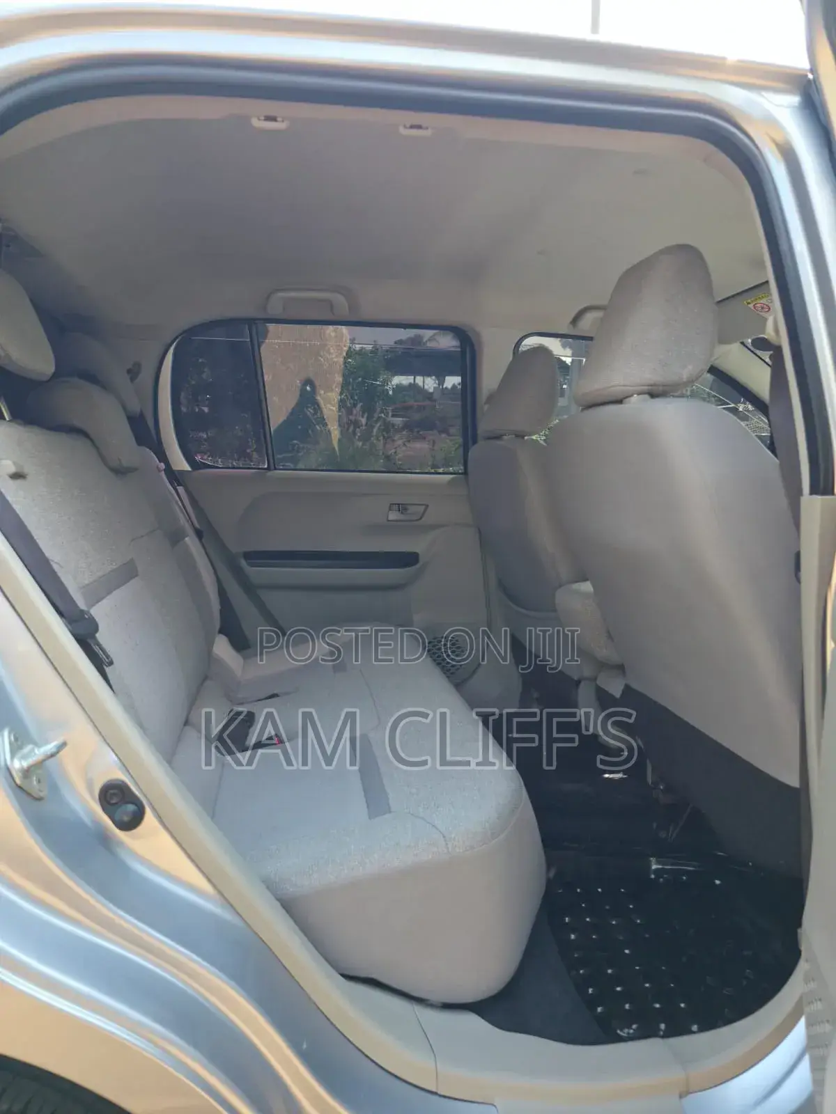 Toyota Passo 2018 Silver
