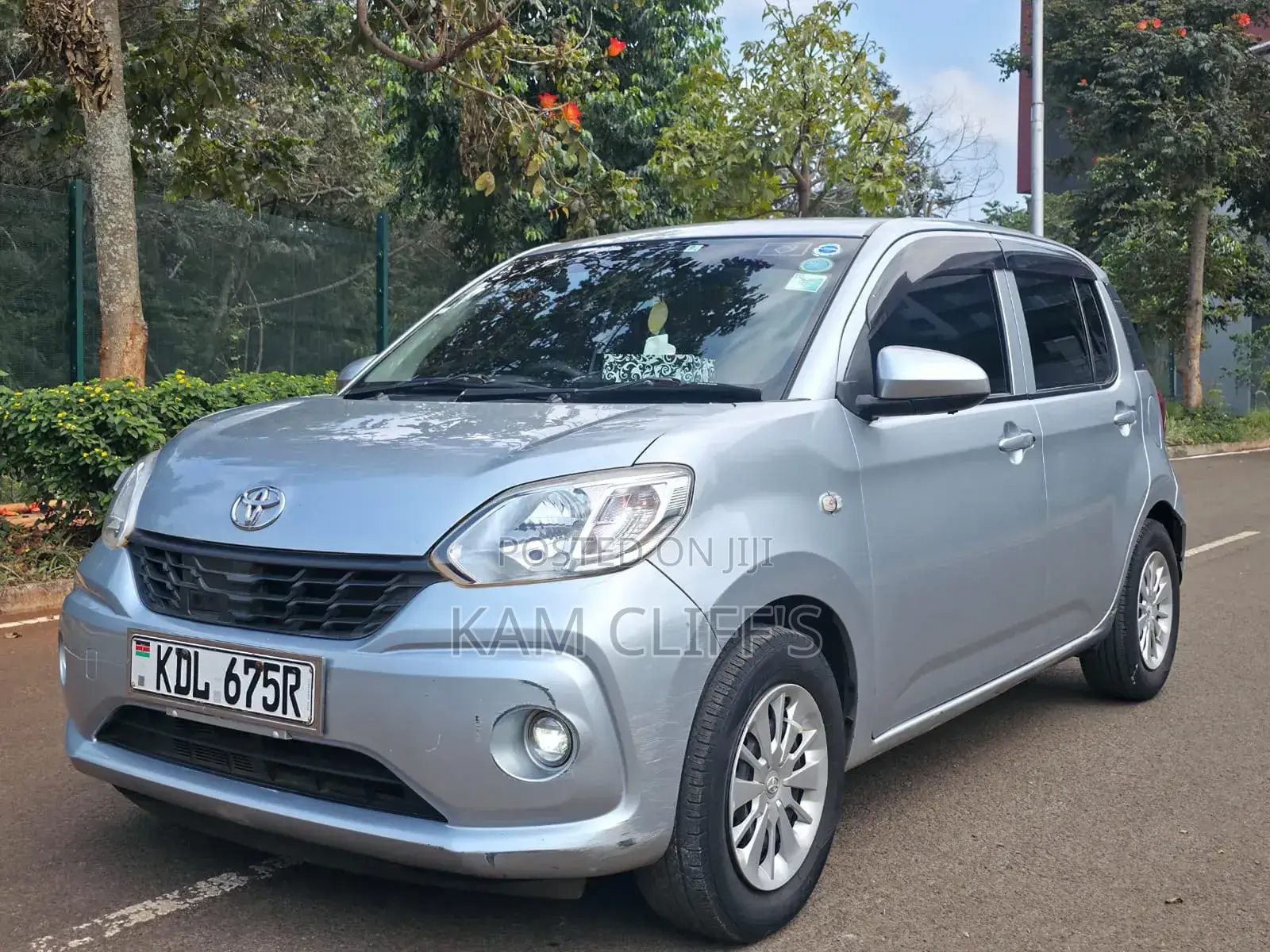 Toyota Passo 2018 Silver