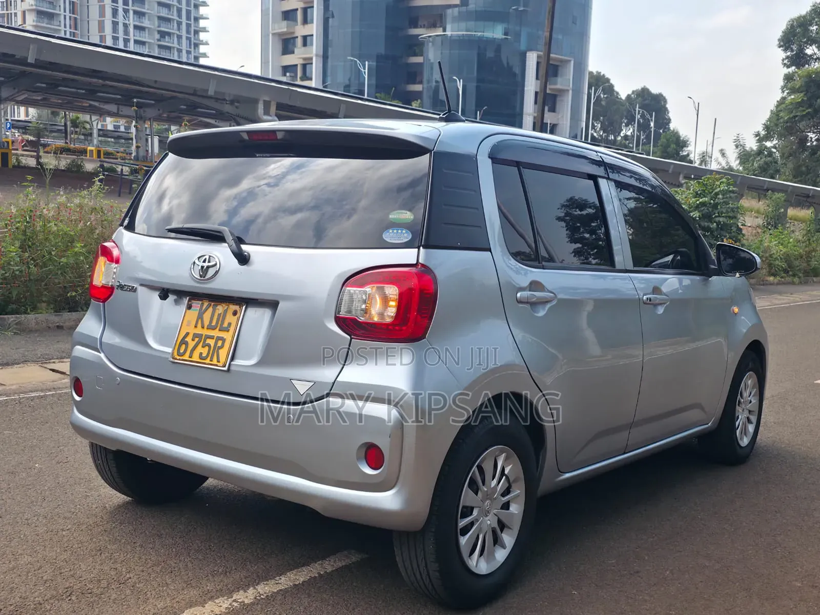 Toyota Passo 2018 Silver