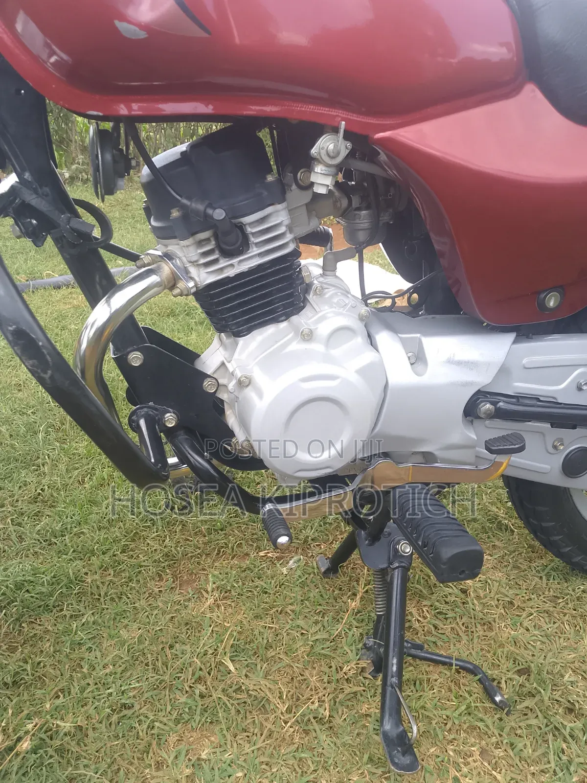 Bajaj Boxer 100 2025 Red