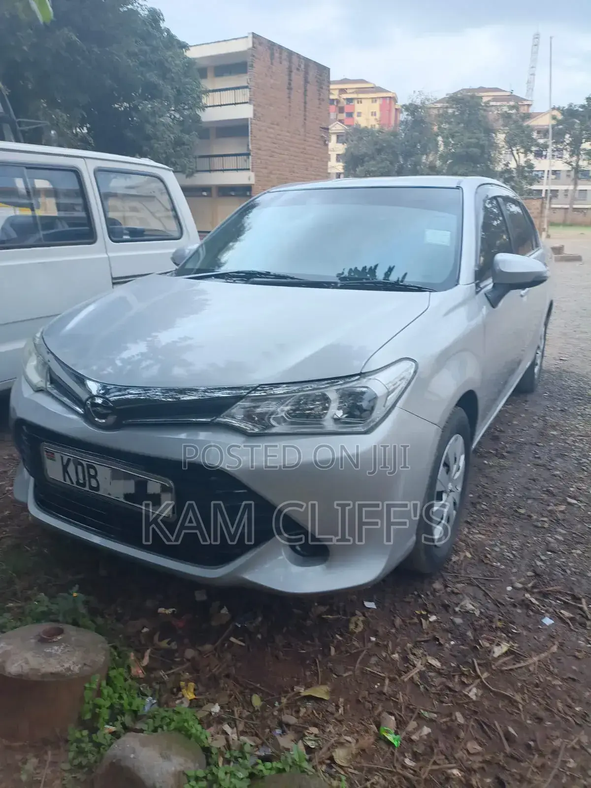 Toyota Axio 2013 Silver