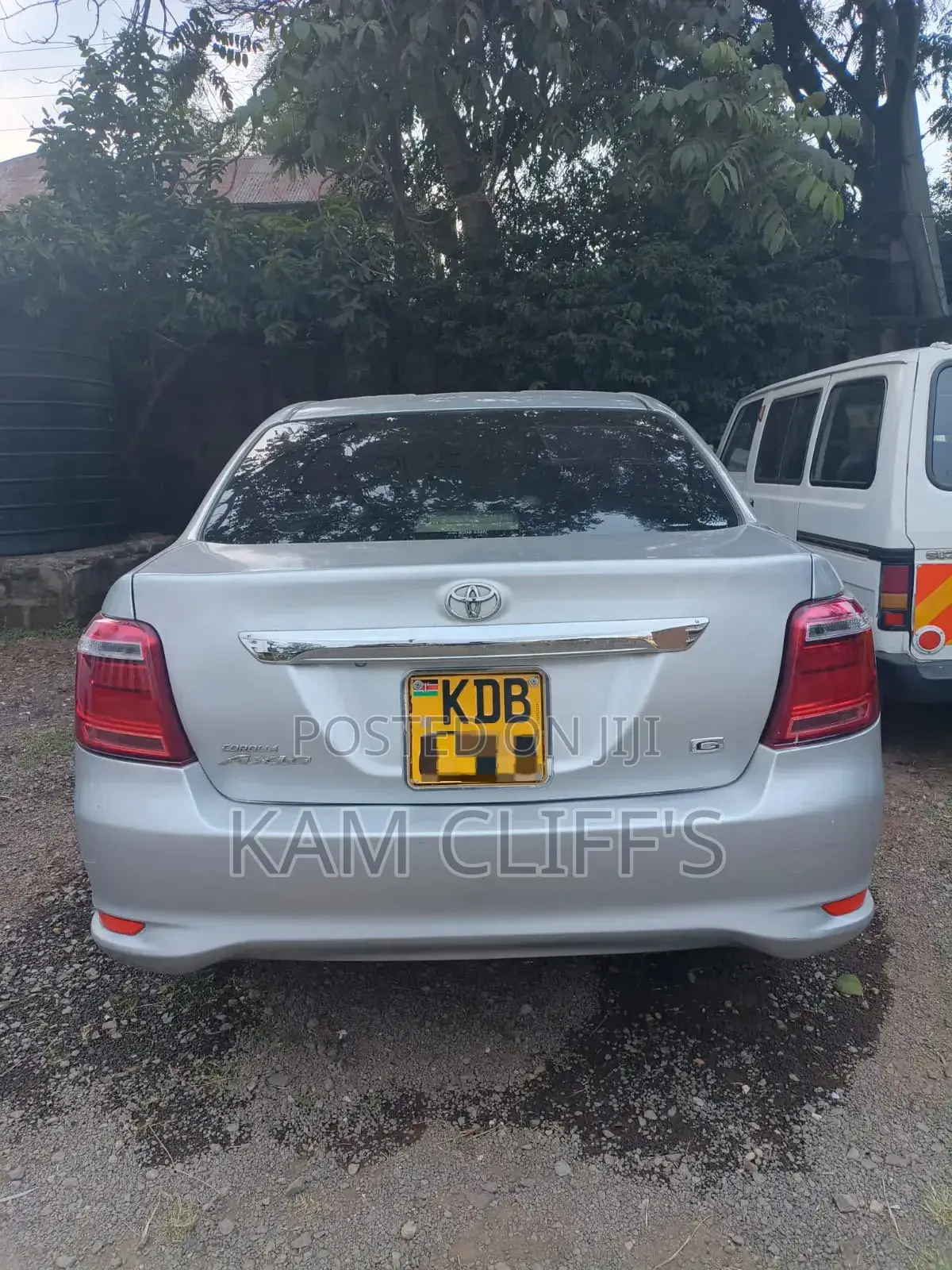 Toyota Axio 2013 Silver