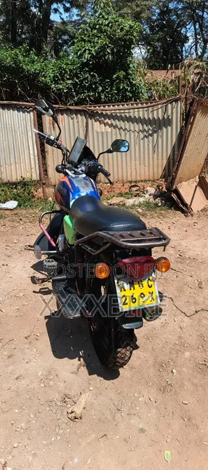 Bajaj Boxer 150 UG 2024 Blue