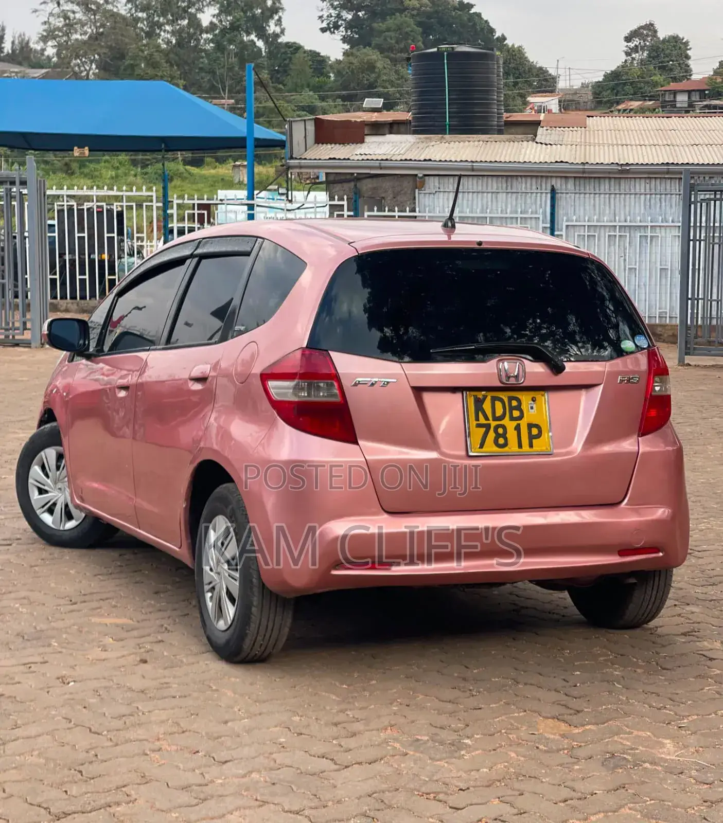 Honda Fit 2013 Pink