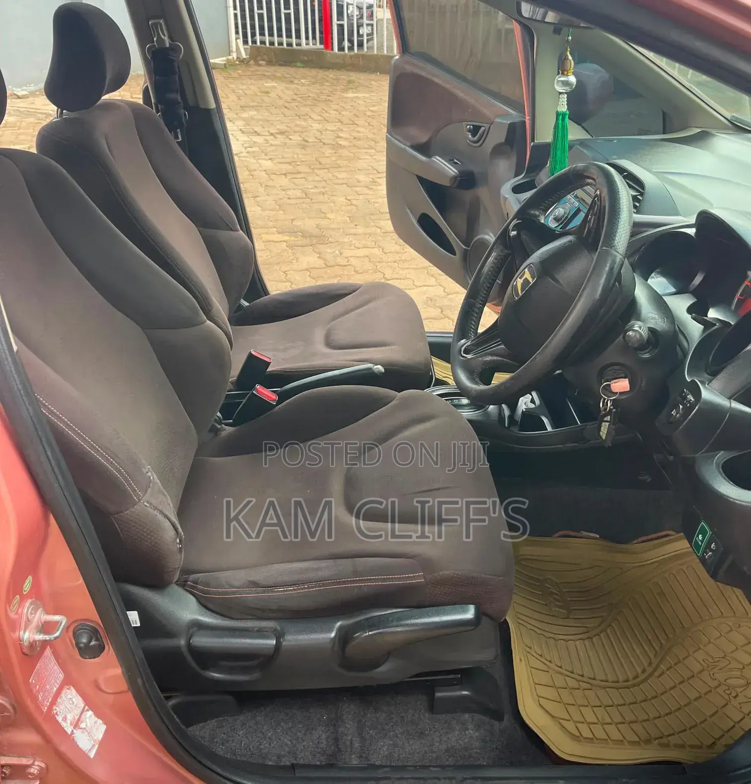 Honda Fit 2013 Pink