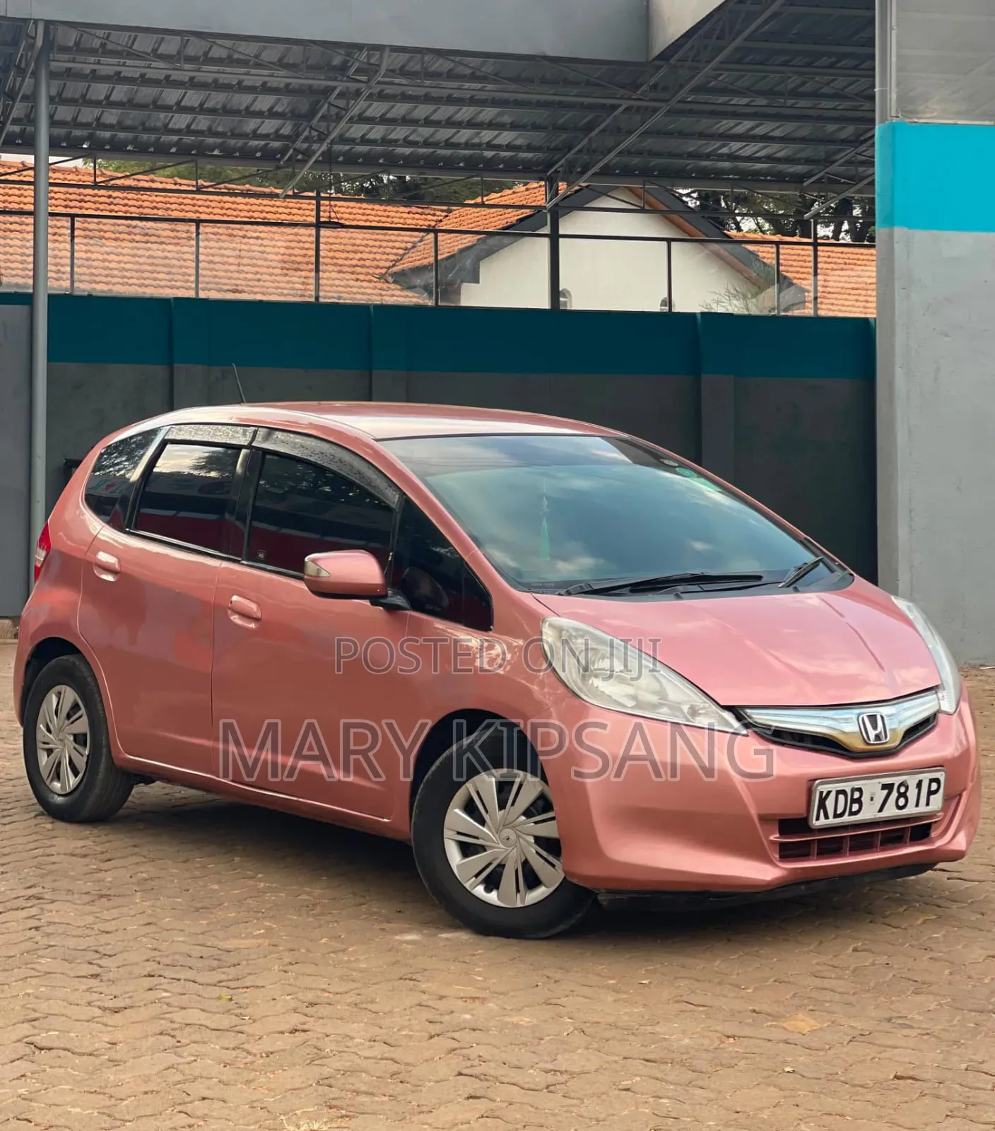 Honda Fit 2013 Pink
