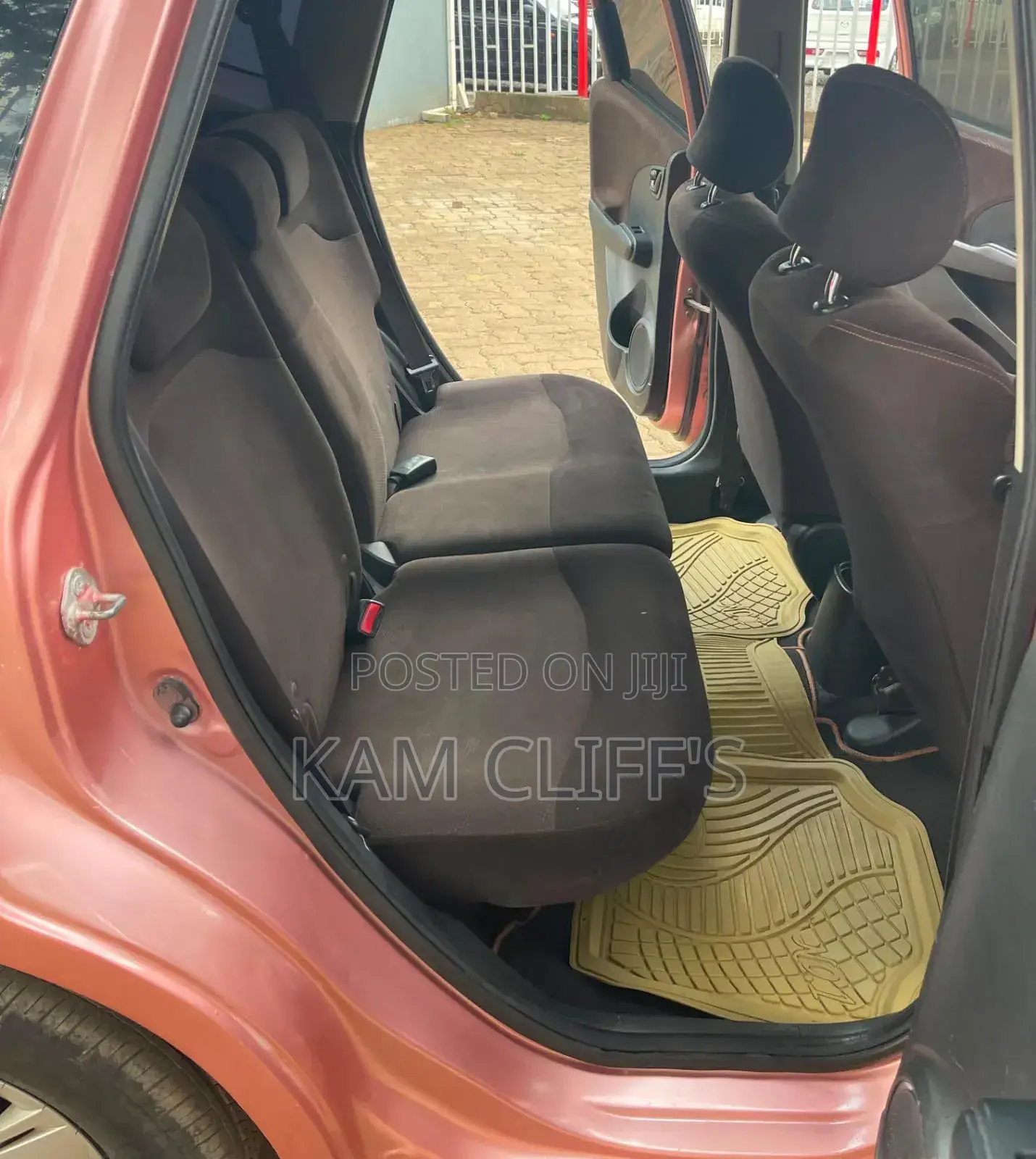 Honda Fit 2013 Pink