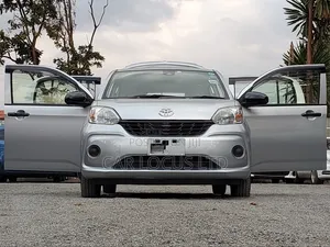 Toyota Passo 2018 Silver