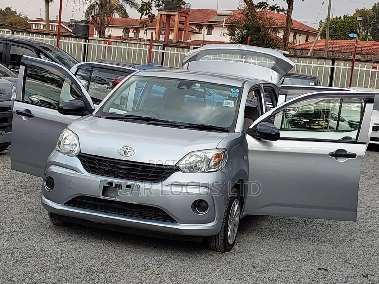 Toyota Passo 2018 Silver