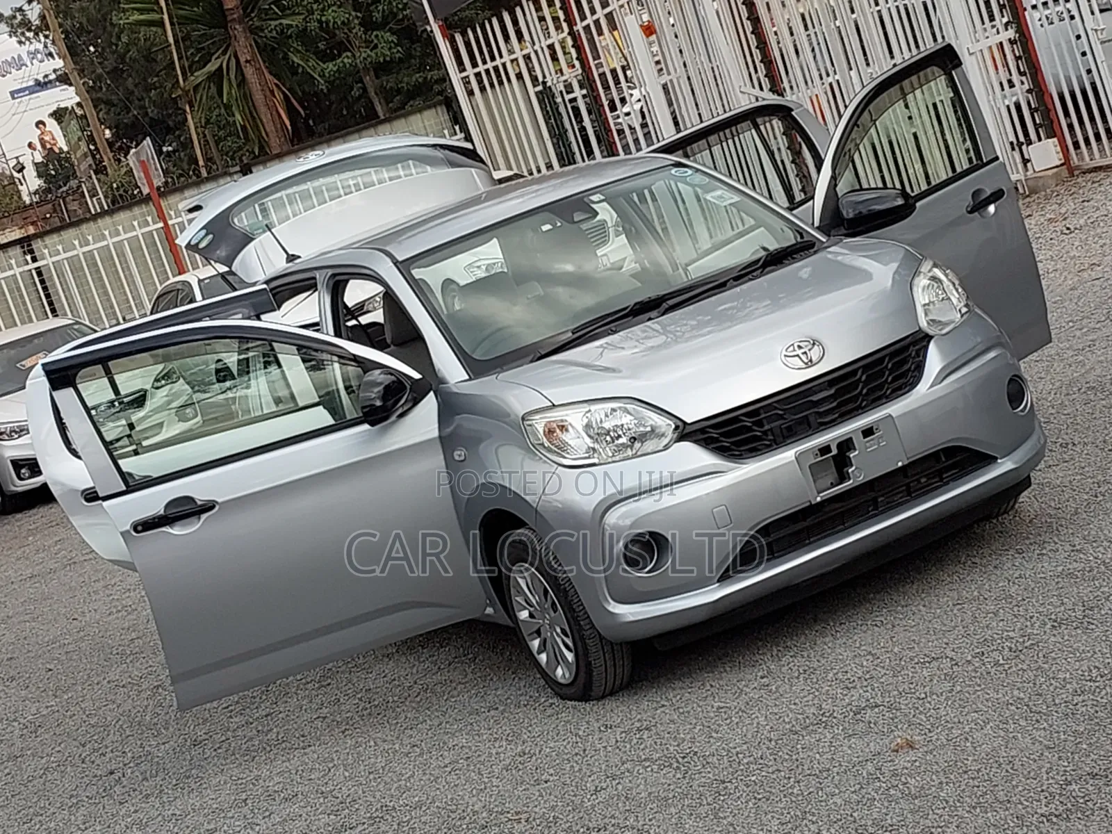 Toyota Passo 2018 Silver