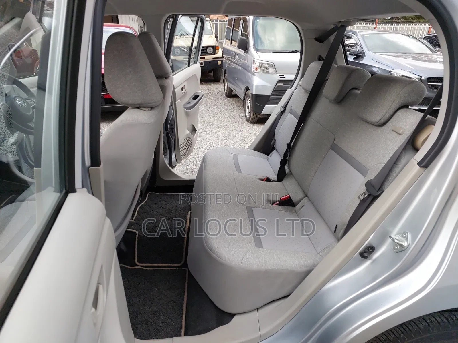 Toyota Passo 2018 Silver