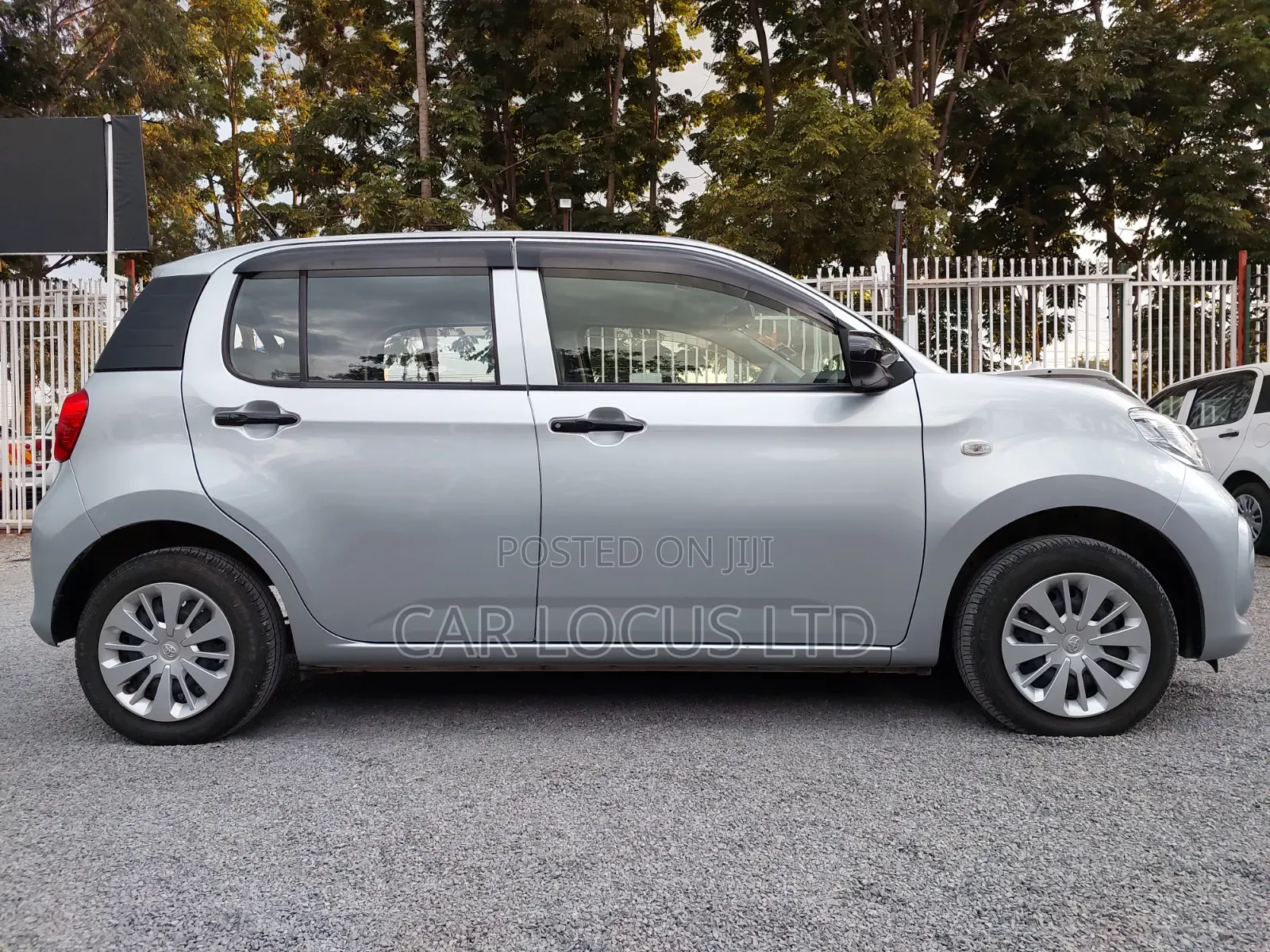 Toyota Passo 2018 Silver