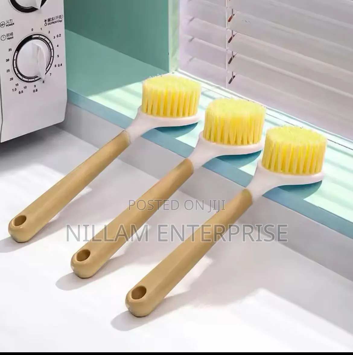 Bamboo Handle Multipurpose Brush*