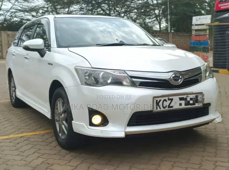 Toyota Corolla Fielder 2013 White