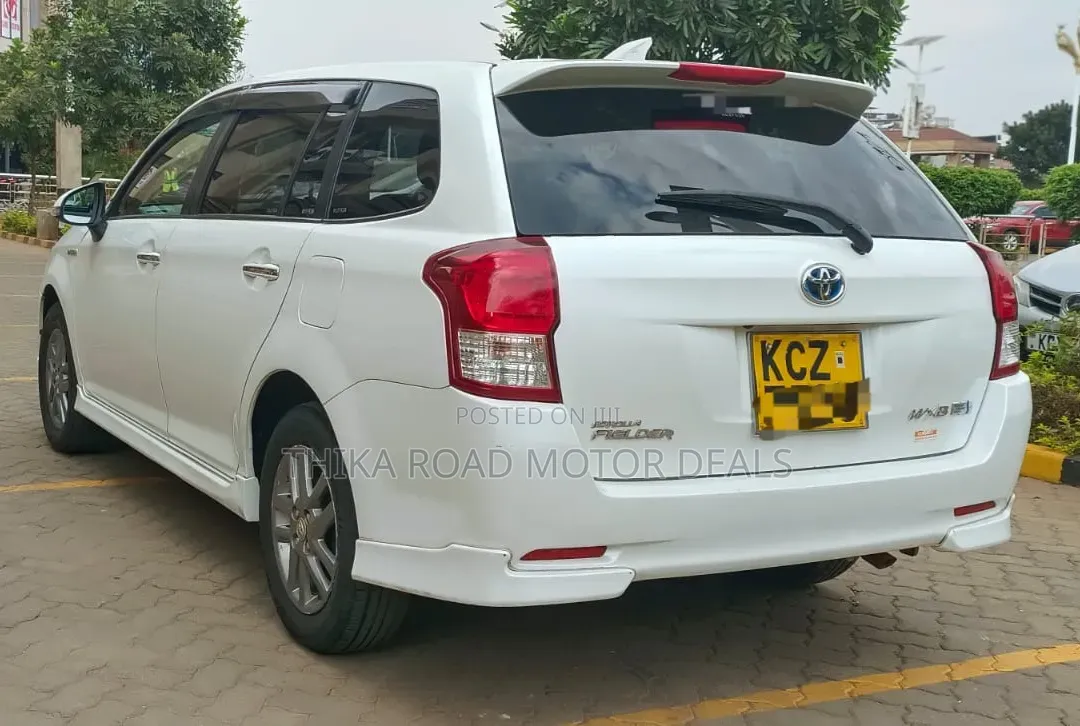 Toyota Corolla Fielder 2013 White