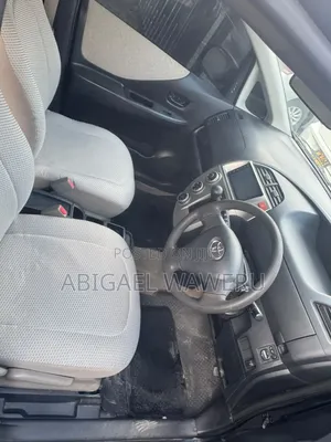 Toyota Ractis 2011 Black