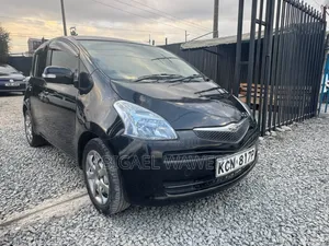 Toyota Ractis 2011 Black