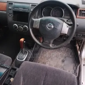 Nissan Tiida 2005 Silver