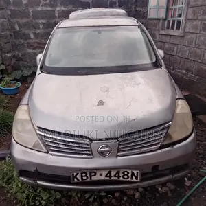 Nissan Tiida 2005 Silver