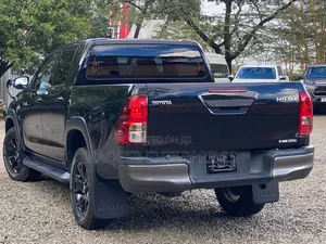 Toyota Hilux 2019 Black