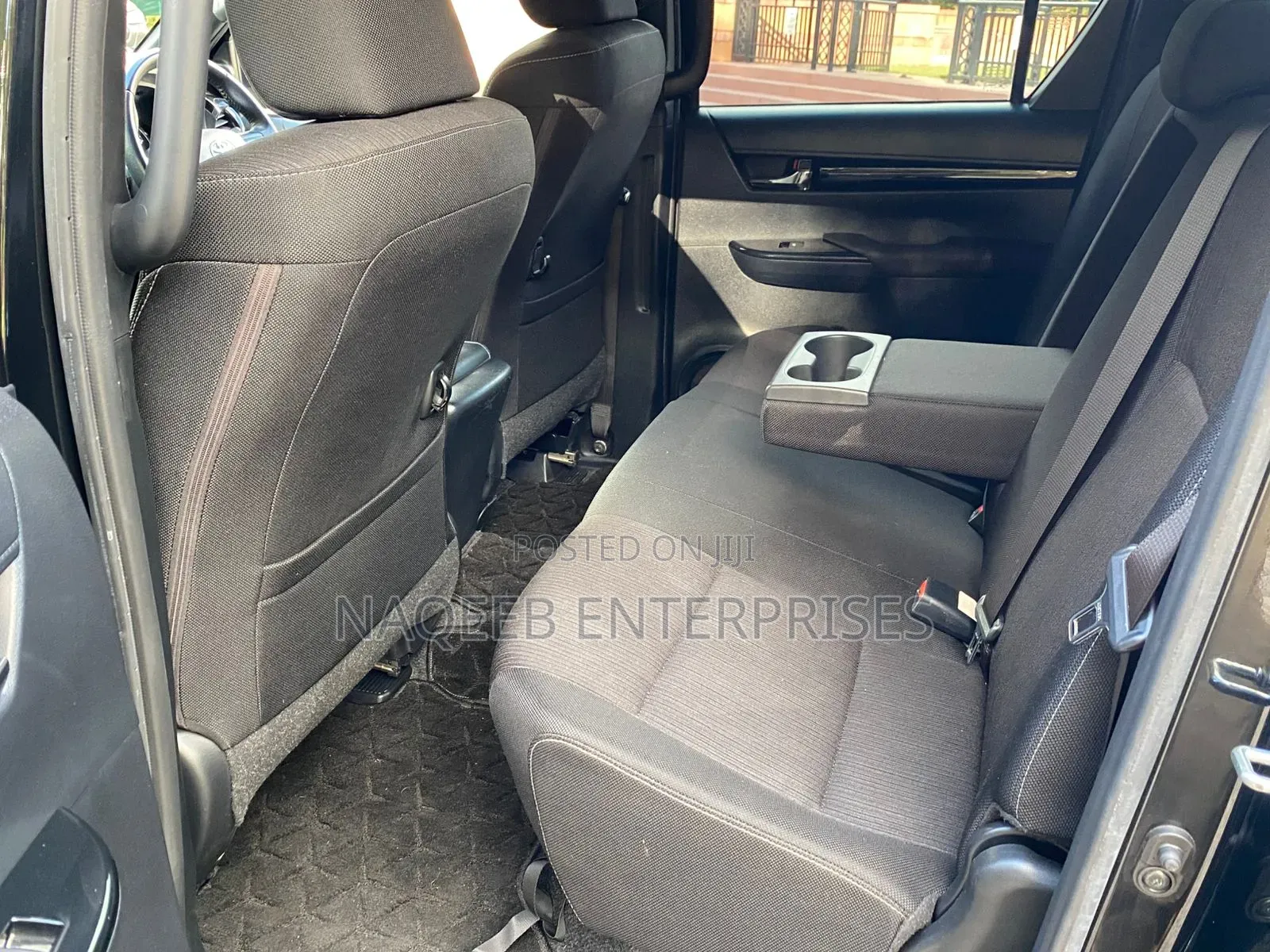 Toyota Hilux 2019 Black