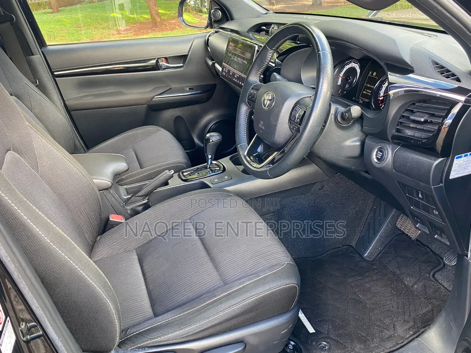 Toyota Hilux 2019 Black