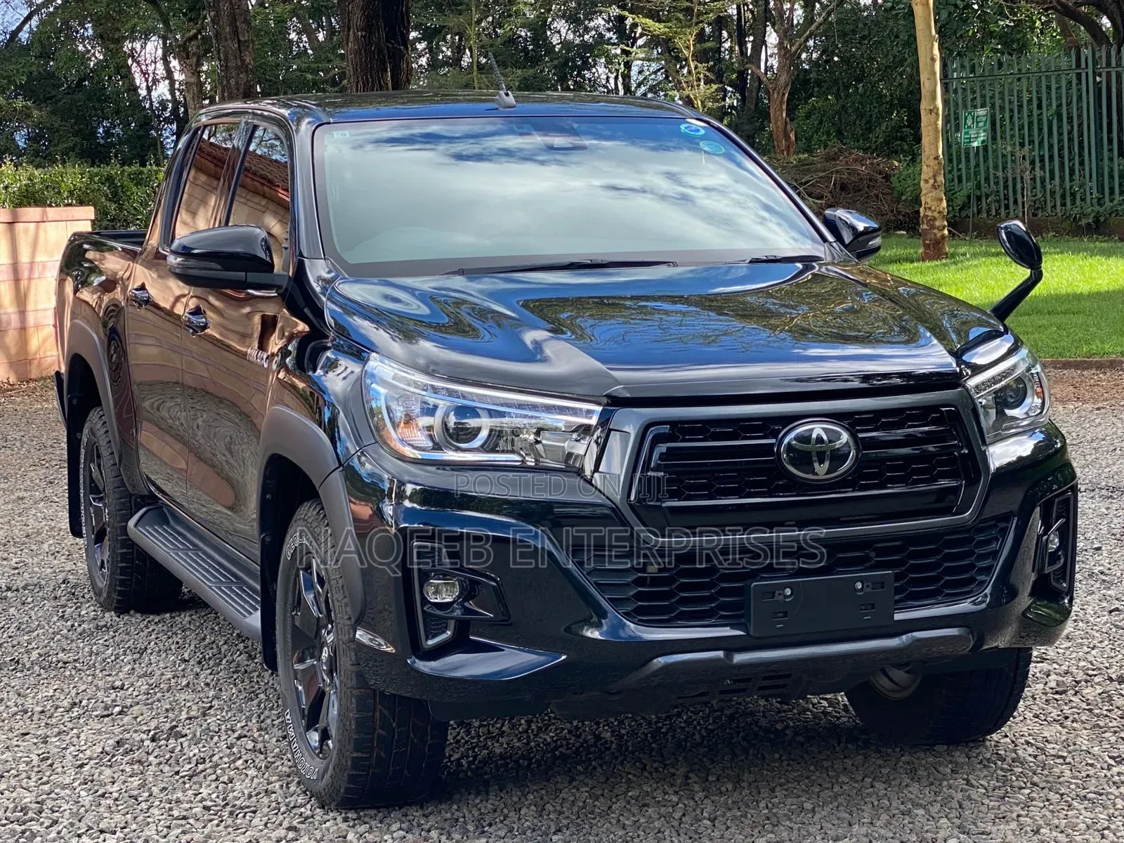 Toyota Hilux 2019 Black