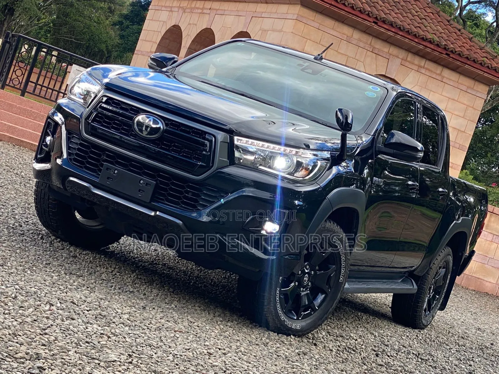 Toyota Hilux 2019 Black