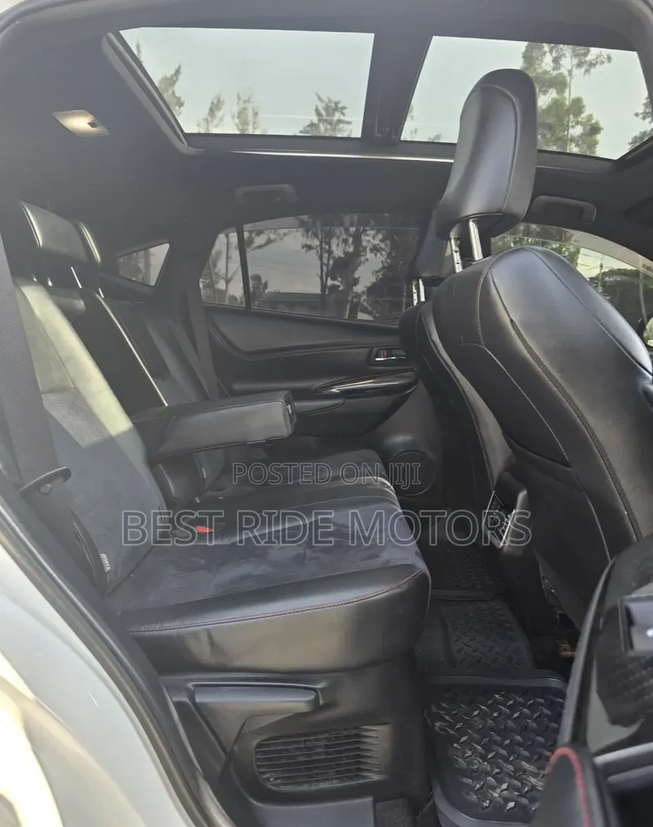 Toyota Harrier 2017 Pearl