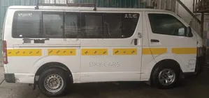 Toyota HiAce 2010 White